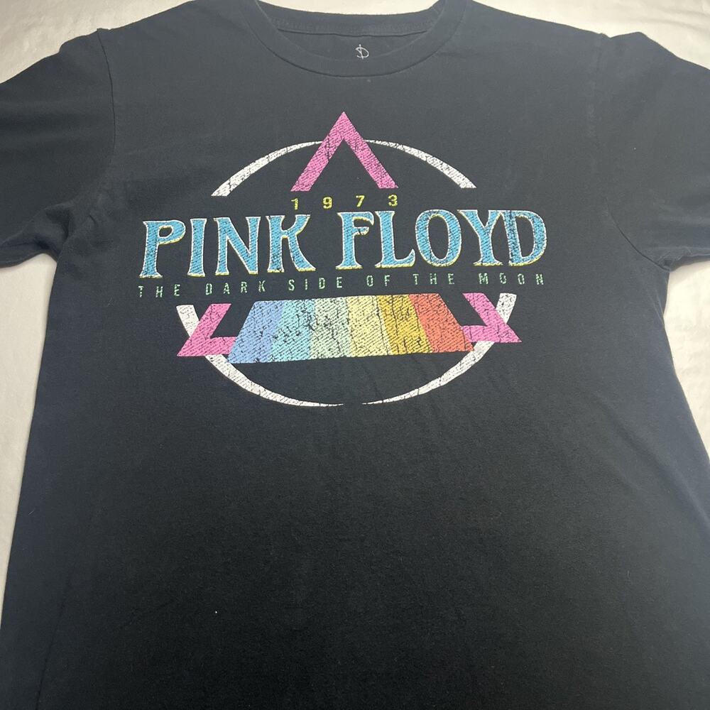 2021 Licensed Pink Floyd Graphic Tee Size M